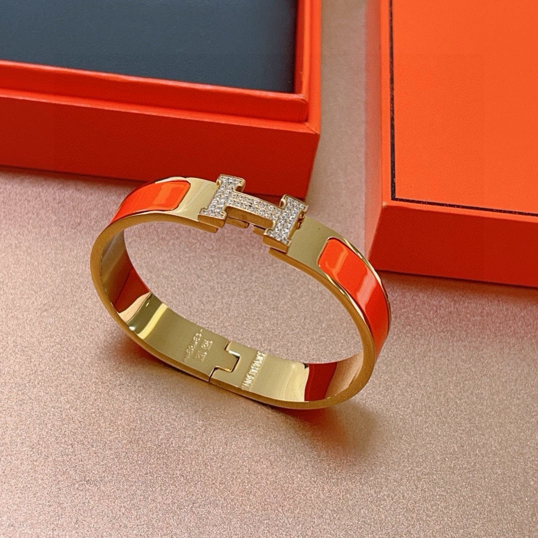 The Epitome of Luxury with Hermes Ladies Bracelets